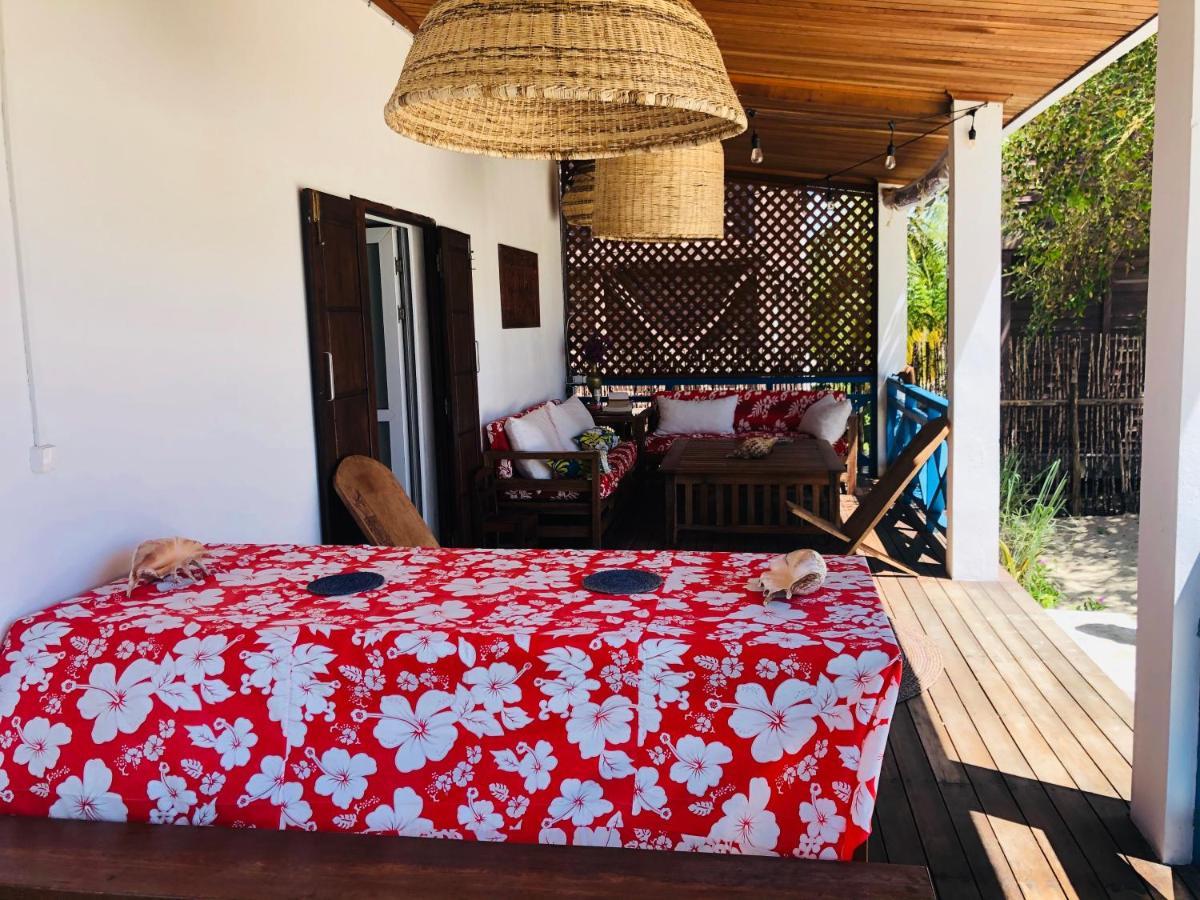 Villa A.Tia Morondava Luaran gambar